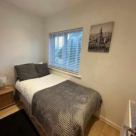Charming 3-Bed Home Minutes From City Centre Νότιγχαμ Εξωτερικό φωτογραφία