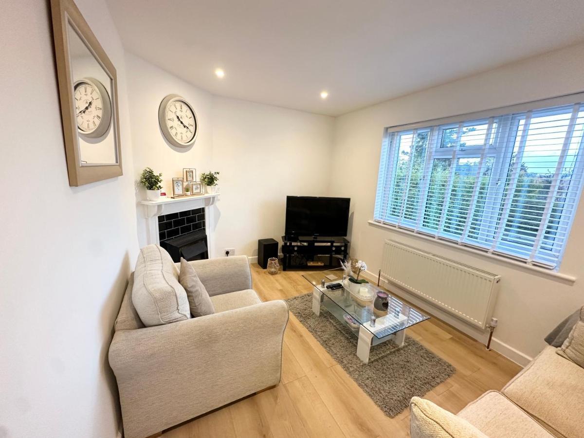 Charming 3-Bed Home Minutes From City Centre Νότιγχαμ Εξωτερικό φωτογραφία