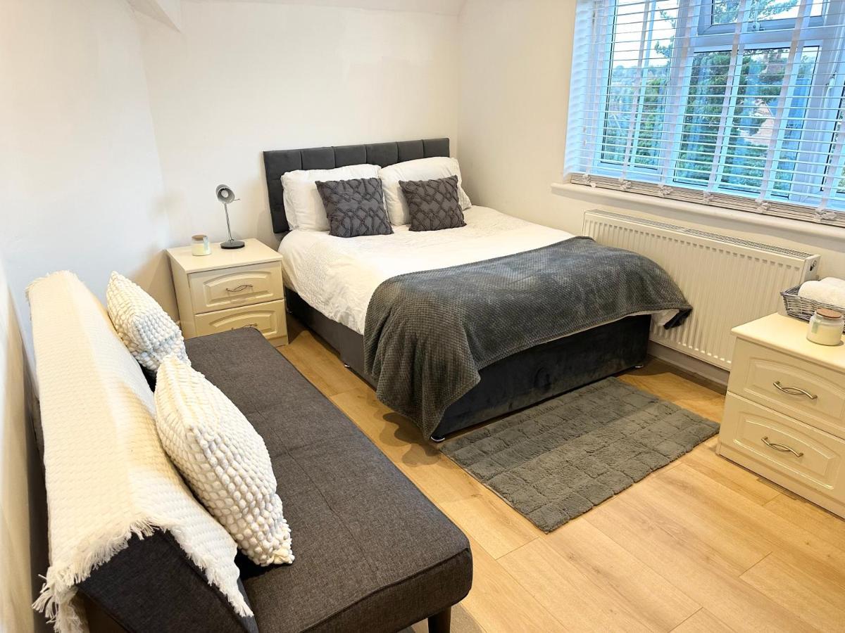Charming 3-Bed Home Minutes From City Centre Νότιγχαμ Εξωτερικό φωτογραφία