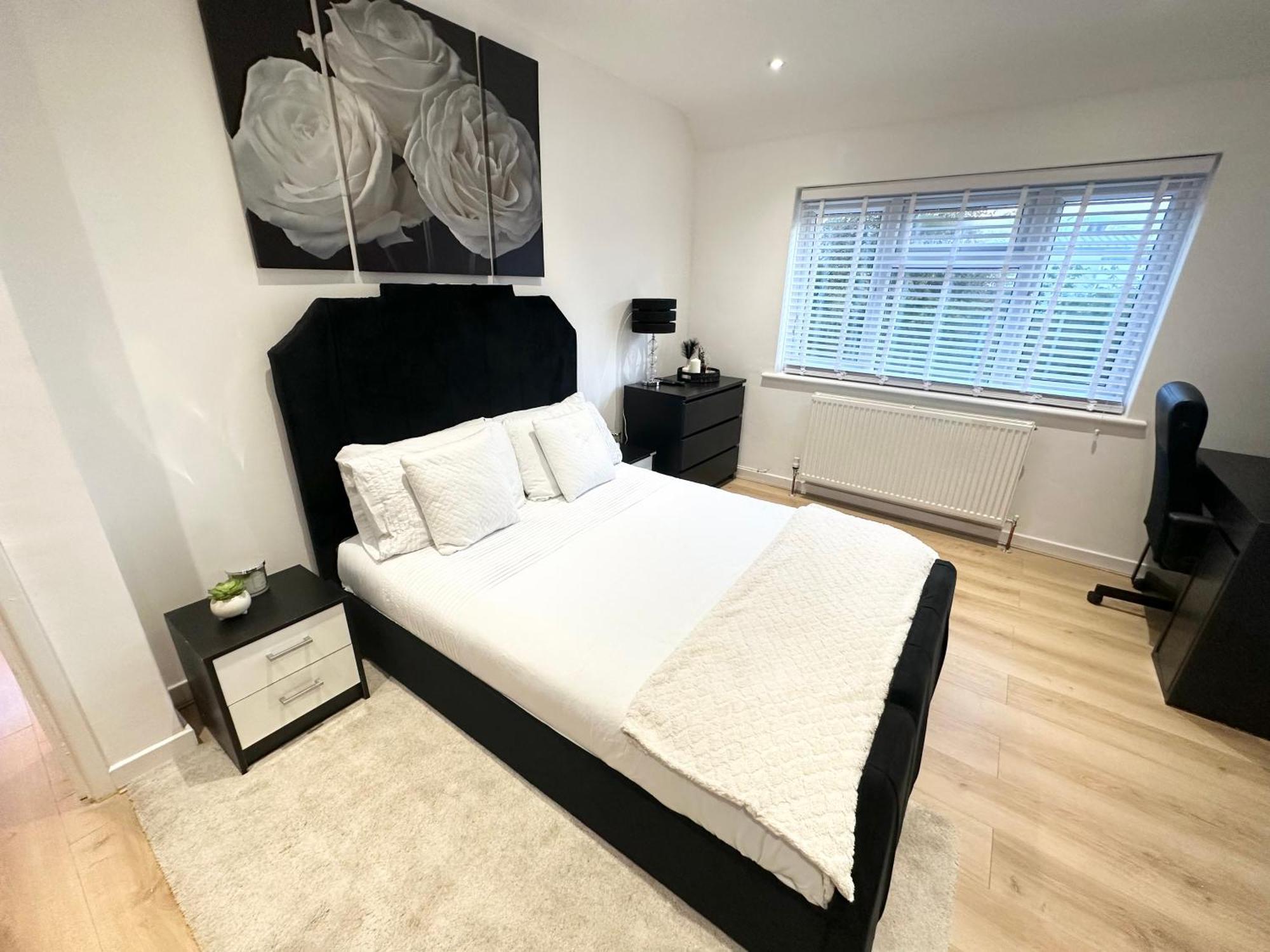 Charming 3-Bed Home Minutes From City Centre Νότιγχαμ Εξωτερικό φωτογραφία